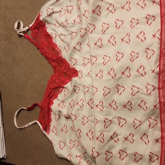 VICTORIA'S SECRET Red White & Pink Heart Print Lacy Cami & Tap Pants Size Large - Picture 2 of 9